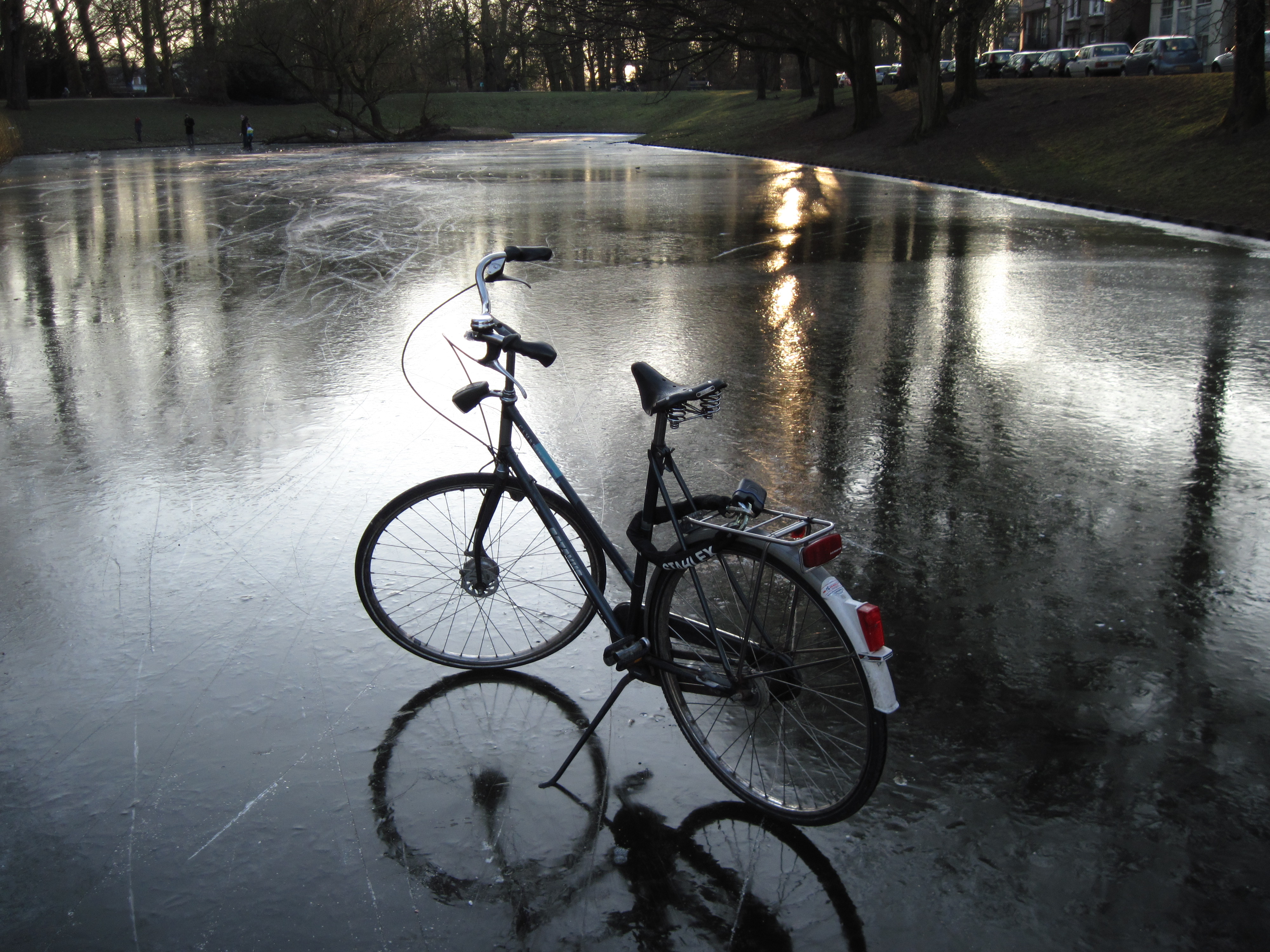 fietsmonteur-Bike Repair man-Groningen Post 25 UEA Law 
